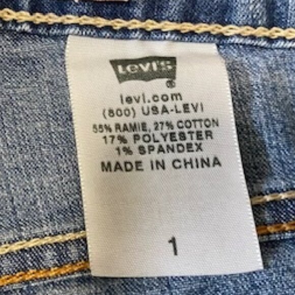 LEVIS SuperLow 518 CAPRI crop STRETCH Med Wash DENIM JEANS* 1(run big) so 2 or 4 - Picture 8 of 8